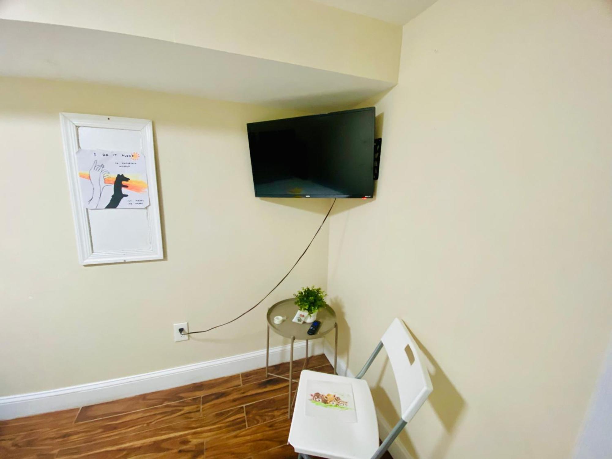 Newly Renovated Guest Rooms Near Transportation Philadelphia Room photo
